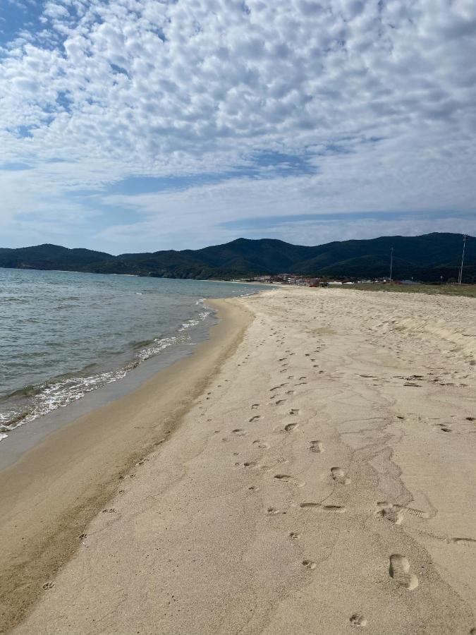 Cocoon Hotel-Beach Bar Сарти Экстерьер фото