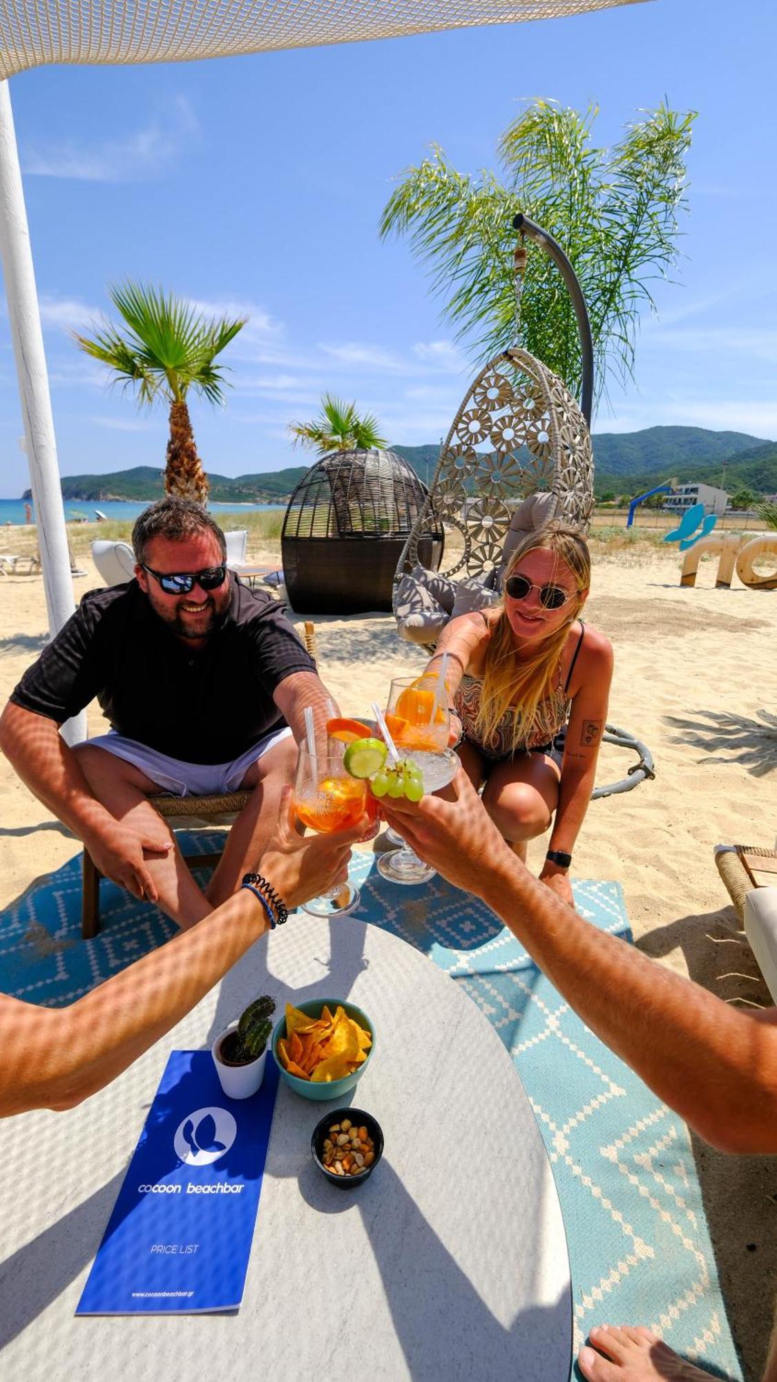 Cocoon Hotel-Beach Bar Сарти Экстерьер фото
