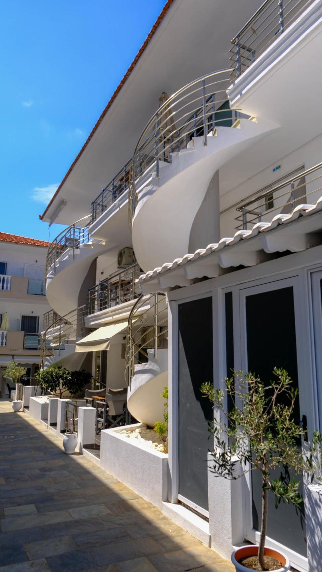 Cocoon Hotel-Beach Bar Сарти Экстерьер фото